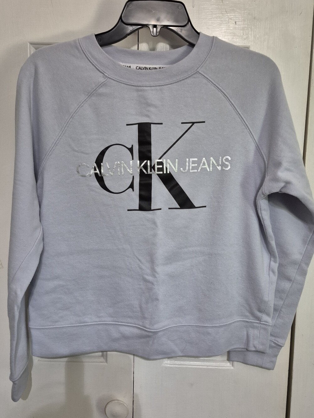Calvin Klein Jeans Women’s Light Blue Logo Sweatshirt